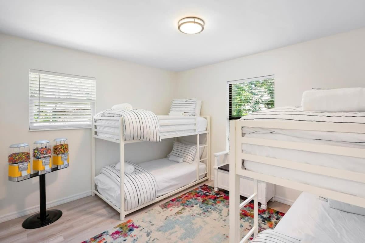 The St Augusdream Renovated Beach House Sleeps 8 Walk To Beach St. Augustine Ngoại thất bức ảnh